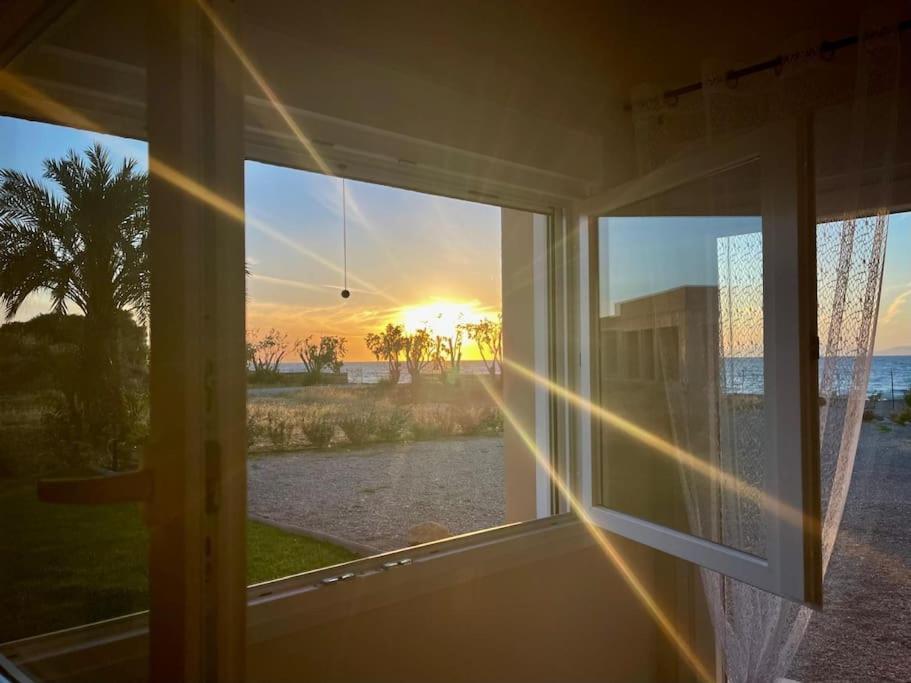 Soroni Lambou Beach Sunset מראה חיצוני תמונה