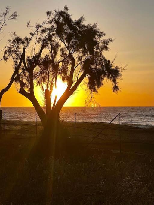 Soroni Lambou Beach Sunset מראה חיצוני תמונה