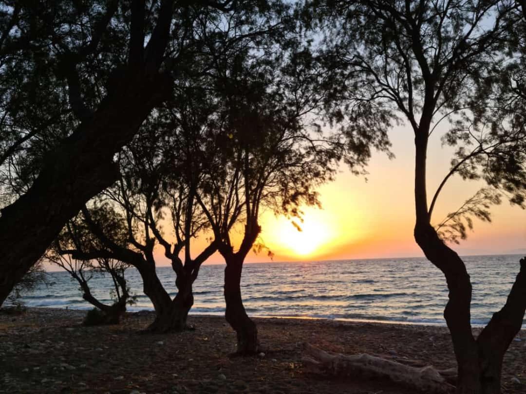 Soroni Lambou Beach Sunset מראה חיצוני תמונה