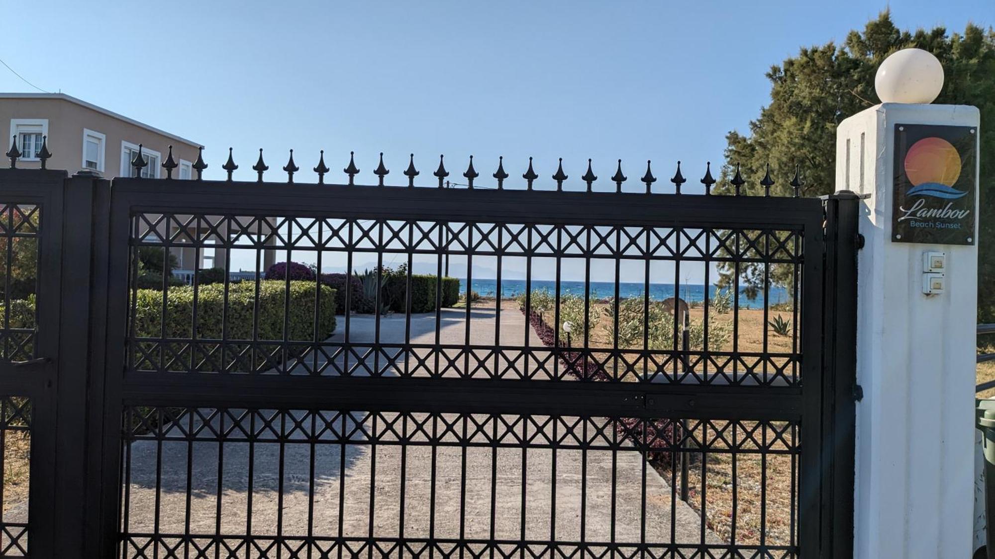 Soroni Lambou Beach Sunset מראה חיצוני תמונה